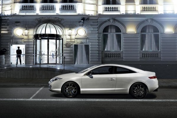 Renault Laguna Coupe 2012