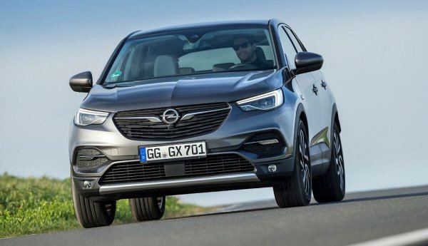 Последното "ура" за германците, преди да бъдат погълнати от Peugeot-Citroen и да преминат изцяло на френски мотори. Този агрегат, с кодове F15DVC или F15DVH, се появи през 2019 и развиваше съответно 105 или 122 конски сили. Монтира се само в два модела, но те са доста популярни на вторичния пазар - Opel Astra K и Opel Insignia B. От едно и също семейство с 1.6 CDTI, този мотор обаче е с три цилиндъра и с работен обем 1496 куб. см. 
