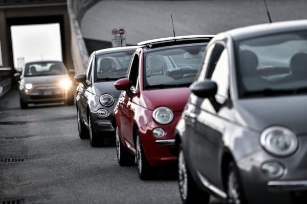 Последната фаза е изкарването на автомобила на специално тестово трасе, с каквото разполага всеки един завод. Там шофьорите карат по специален маршрут, където се симулират различни пътни условия. Едва след това колата се изпраща в търговската мрежа на производителя.