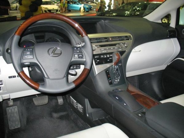 Lexus RX450h / Автомобилен салон София 2009