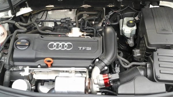 Поставя се още на Audi, Skoda и Seat.
Този мотор от 2007 година се смяташе за съвременен и напредничав, като спечели награди като "Двигател на годината" и "Иновациия на годината". За съжаление, блестящите инженерни решения не бяха подкрепени от висока надеждност, поне в ранния му период. Много от моторите се повредиха още преди да изтече гаранцията. 
Турбодвигателят се използва от много модели на концерна, 
включително от Skoda и Seat. Големият му проблем е ангренажната верига, която се разтяга още на 60 000 км. Обтегачът също често е дефектен и понякога се стига до прехвърляне на 1-2 зъба, след което клапаните се срещат с буталата.
