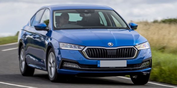 Чешката марка на VW пострада най-тежко от недостига на чипове през 2022, а към това се прибавиха и затруднения с доставките на кабели от заводи в Украйна. Но сега натрупаните поръчки постепенно започват да се изчистват, което води до над 44% ръст на годишна база - третия най-висок в Топ 20. Разликата спрямо същия период на миналата година е почти 36,000 автомобила. 
