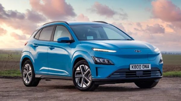 Корейският гигант Hyundai остава ангажиран с по-малки превозни средства, но повечето от тях ще бъдат електрически. Все пак i10 и i20 ще останат на пазара, поне докато електромобилите станат достатъчно достъпни, за да ги заменят. Не е ясно обаче какво ще се случи с хибридната Kona.