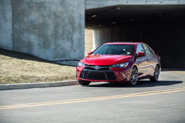 Toyota Camry 2015