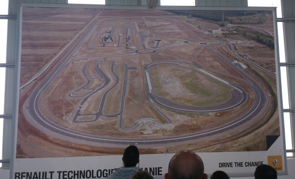 В кухнята на автомобилите Dacia