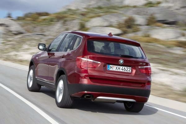 В същото време турбо четворката N20 (2,0-литров бензин) не е толкова лоша за поддръжка като цяло. Тази версия претърпя сервизна акция заради веригата за синхронизация, което прави екземплярите преди 2015 по-евтини при покупка, но и по-рискови, ако не са влизали в сервиза. След 2015 проблемът беше решен.

Подобно на N20, проблемите с ангренажната верига измъчват дизеловите двигатели. Клапаните за рециркулация на отработените газове (EGR) и вихровите клапи могат да доведат до досадни и скъпи поправки и въпреки че има нелегални решения, това може да доведе до главоболия при спазването на емисиите.