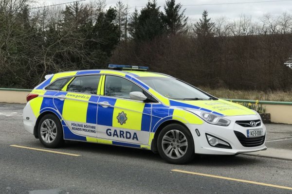 &bull; употреба на алкохол  - от 200 евро (макс. допустими промили - 0,5)
&bull; 20 км/ч превишение на скоростта - от 80 евро
&bull; над 50 км/ч превишение на скоростта - от 80 евро
&bull; преминаване на червено - от 80 евро
&bull; неправилно изпреварване - от 80 евро
&bull; неправилно паркиране - от 40 евро
&bull; разговор по мобилния телефон - от 60 евро
&bull; каране без предпазен колан - от 60 евро
