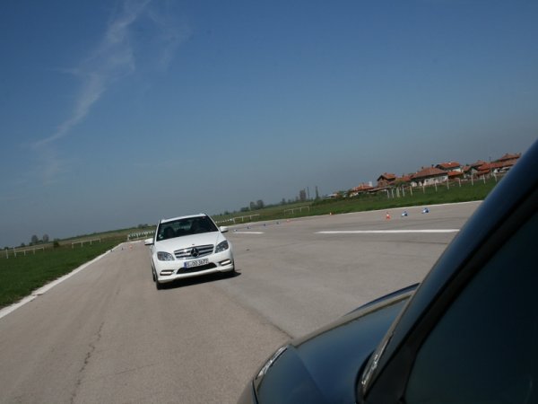 "ОЧАРОВАНИЕ БЕЗ КРАЙ" - ексклузивното роудшоу Mercedes-Benz Star Experience