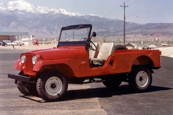 Оригиналът, проектиран от Brooks Stevens Jeepster, е пуснат през 1948 година. Той се счита за част от гамата на Jeep, но се продава като Willys-Overland. Между 1948 и 1950 година от него са произведени 19 132 бройки, които би трябвало да го превърнат в най-редкия модел на Jeep, но това не е исторически точно.

Затова и короната принадежи на CJ-6, който представлява версия на CJ-5 с увеличено разстояние между двете оси. Jeep продава 50 172 бройки от модела, като производственият му цикъл продължава две десетилетия.
