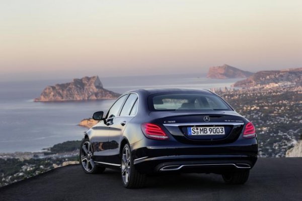 Mercedes-Benz C-Class 