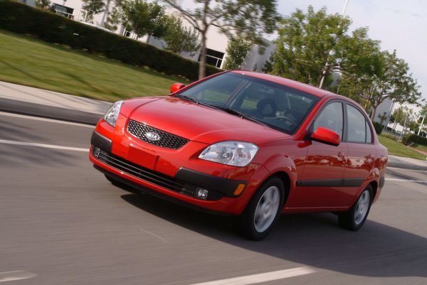 Въпреки че принадлежи към сегмента на „бюджетните" автомобили, това е един доста надежден модел, който лесно ще продължи да служи на собственика си много години без забележими проблеми. Важно е да се отбележи, че надеждността не се отнася само за техническите аспекти, но и за каросерията, която не е подложена на такъв активен корозивен ефект, както в много други автомобили от онова време.