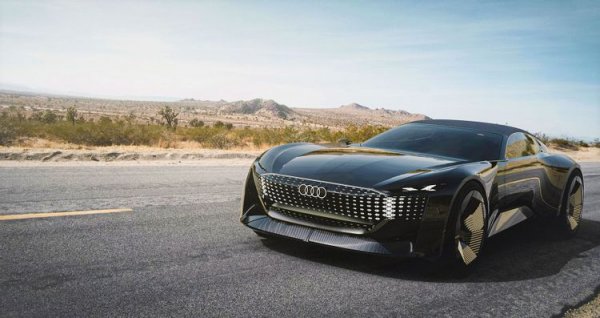 Трудно е да се постигнат нови иновации в автомобилите в наши дни и това прави Skypshere още по-интригуващ, тъй като Audi предлага Гранд турър и спортен автомобил в едно. Вместо просто да поставят голям двигател в предната част на удобно GT, дизайнерите на Audi поемат по път, подобен на този на Renault Morphoz.

Концепцията също е с променливо междуосие, като само с натискане на един бутон то се увеличава с 25 см, като в същото време височината намалява, а динамиката и комфортът се подобряват. Този високо-технологичен автомобил е и за тези, които търсят производителност, като предлага мощност от 620 к.с. и пробег от над 500 км.