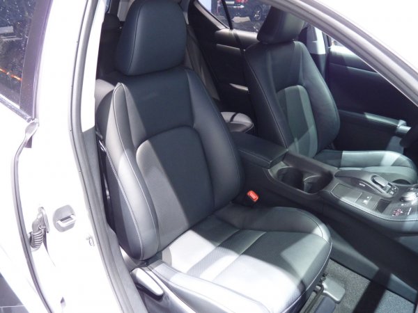 Lexus CT 200h / Женева 2010