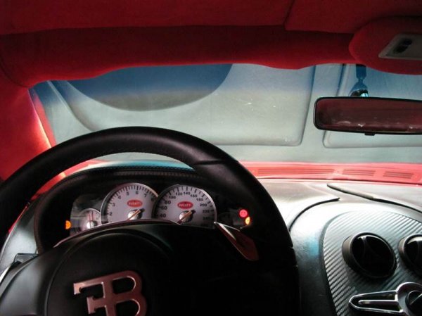 Реплика на Bugatti Veyron, базирана на Mercury Cougar