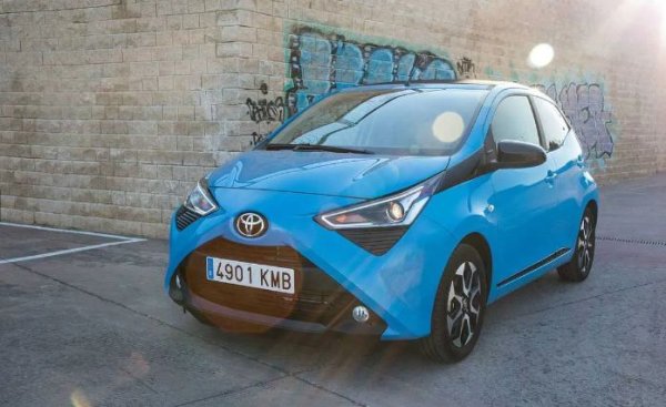 „Тръгвам“ - това е значението на AYGO (I go). Според японската марка този израз предава мобилност, гъвкавост и свобода.