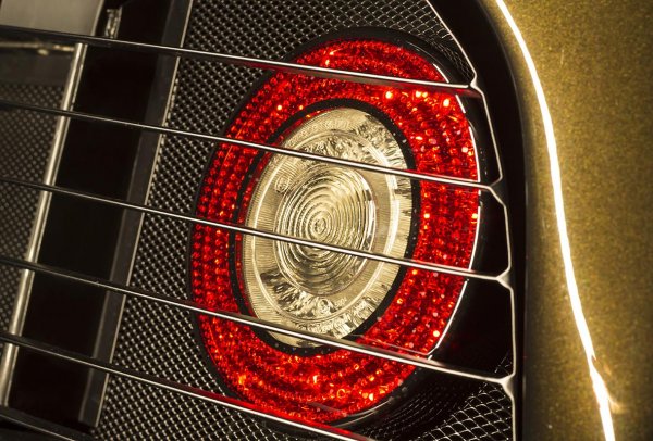 Jaguar XJ220 от Overdrive 