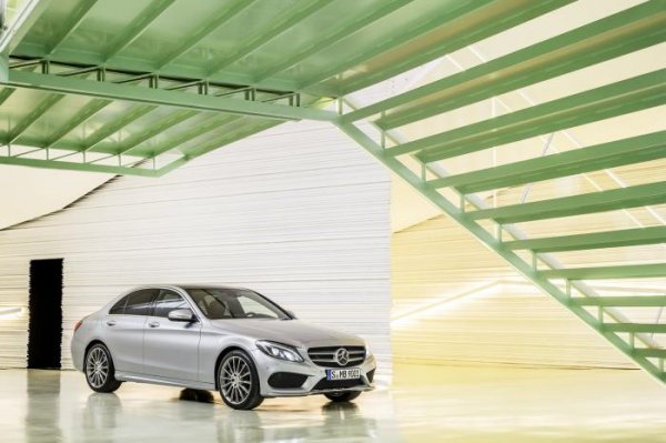 Mercedes-Benz C-Class 