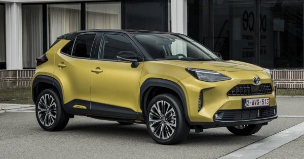 30. Hyundai Kona - 34 677
29. Volkswagen T-Cross - 34 825
28. Volvo XC40 - 34 844
27. Audi A3 - 35 350
26. Opel Mokka - 35 579
25. Nissan Qashqai - 35 853
24. Volkswagen Polo - 36 923
23. MINI Hatch - 37,764
22. Ford Kuga - 37,846
21. Toyota C-HR - 39 964
20. Kia Sportage - 41,967
19. Volkswagen Tiguan - 42,855
18. Peugeot 3008 - 43 747
17. Renault Captur - 43 879
16. Toyota Yaris Cross - 43 905