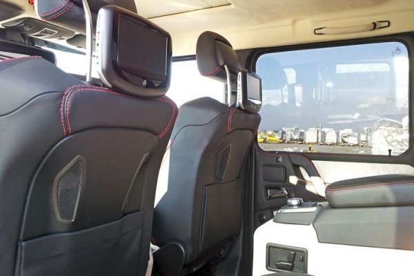G63 AMG 6&times;6 V8 Biturbo 