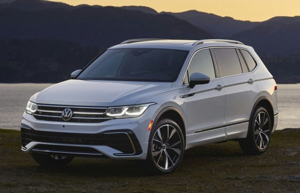 1. VW Tiguan - 98,446: 40%
2. Hyundai Tucson - 86,058: 7%
3. Kia Sportage - 82,036: 15%
4. Nissan Qashqai - 76,472: 32%
5. Ford Kuga - 64,023: 4%
6. Peugeot 3008 - 58,430: -8%
7. Toyota C-HR - 58,410: -4%
8. Cupra Formentor - 55,343: 16%
9. Skoda Karoq - 48,661: 35%
10. Dacia Jogger - 47,784: 87%
ОБЩО - 1,042,013: 23%
