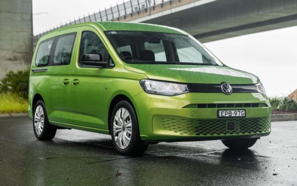 1. VW Caddy - 16,646: 6%
2. VW Touran - 16,004: 63%
3. Renault Kangoo - 9,523: 27%
4. Citroen Berlingo - 9,236: 59%
5. Ford Transit Connect - 8,448: 48%
6. Peugeot Partner - 6,564: -2%
7. Toyota Proace City - 6,172: 8%
8. Mercedes Citan - 6,164: 144%
9. Renault Scenic - 5,348: -34%
10. Opel Combo - 4,039: 5%
ОБЩО - 91,099: -4%
