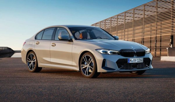 1. BMW 3 Series - 44,452: -4.9%
2. Mercedes C Class - 41,682: 18.5%
3. Tesla Model 3 - 41,385: 11.1%
4. Audi A4, S4 - 37,304: 27.0%
5. BMW i4 - 17,998: 153.1%
6. Polestar 2 - 17,884: 66.1%
7. Audi A5, S5 - 10,243: 16.0%
8. Volvo S60 / V60 - 10,118: 17.7%
9. BMW 4 Series - 9,734: 14.1%
10. Alfa Romeo Giulia - 2,906: -11.5%
ОБЩО - 235,396: 19.4%
