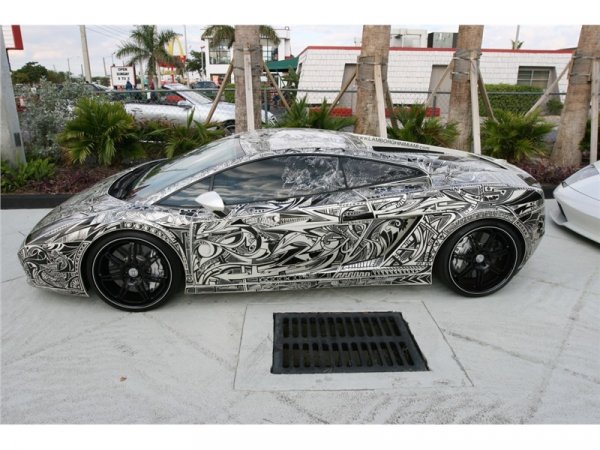 Уникална оптична доработка на Lamborghini Gallardo, дело на дизайнера Jona Cerwinske