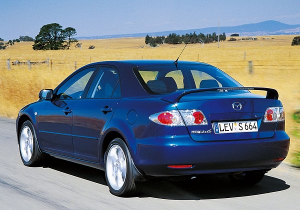 Първото поколение Mazda 6 е символ на простота и баланс. Неговите атмосферни двигатели и скоростни кутии са надеждни, а каросерията - ако има антикорозионно покритие, се запазва в продължение на десетилетия.

Единственото, от което се нуждае тази Mazda, е качествено смазване и редовна грижа за окачването.
