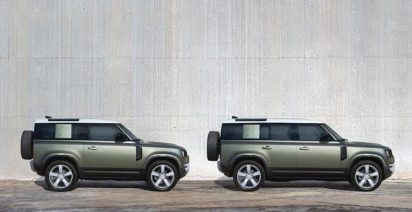 Това не е точното обозначение и вероятно вбесява някои от най-верните фенове на легендарния всъдеход. Те със сигурност скърцат със зъби, когато разберат, че новият Defender има междуосие от 101,9 инча (не 90). А при по-големия Defender 110 то е 119 инча, което пак не е 110.