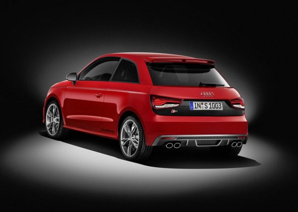 Audi S1 