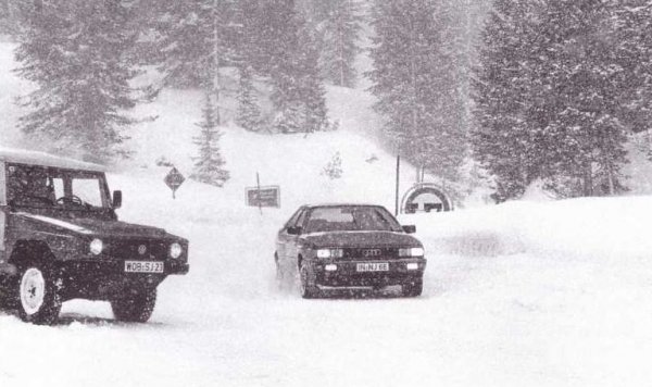 Проектът, пазен първоначално в тайна от големите началници в концерна VW, е заведен като "заповед за разработване 262". Първият прототип, наречен А1, е на практика Audi 80 с 4х4 системата от Iltis, и с петцилиндровия мотор от 200 Turbo. Окачването е доста необичайно - с макферсони и отпред, и отзад. За задницата Бензингер използва схемата от предницата на Audi 80, обърната наопаки. 
