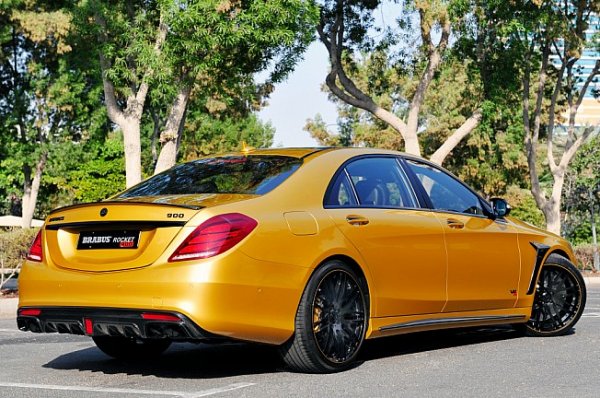 Rocket 900 Desert Gold Edition 