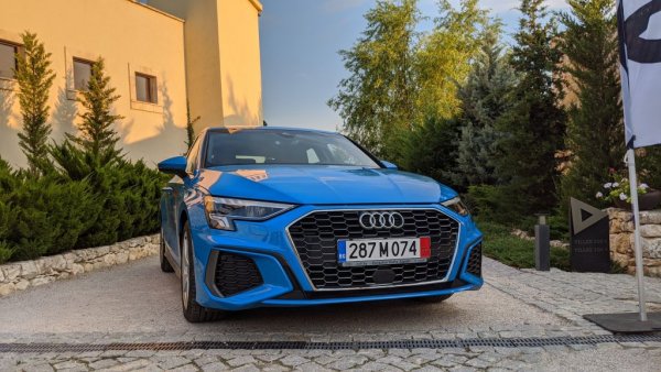 Тук статистиката включва също S3 и RS3. Спадът спрямо миналата година е 44%, но тепърва предстои пазарният дебют на изцяло новото поколение. 
