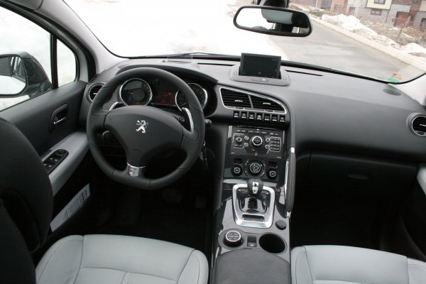 Peugeot 3008 HYbrid4