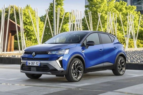 Бюджет от 25 000 евро ви дава достъп до ново Renault Captur, с 1.2 TCe 116 к.с. или 1.2-литров LPG двигател със 100 к.с. Това несъмнено е просторен, технологично напреднал и ефективен B-SUV с практични решения като плъзгащата се седалка, която прави интериора практичен както за пътниците, така и за багажа.