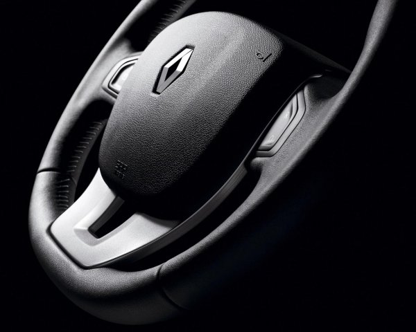 Renault Laguna Coupe 2012