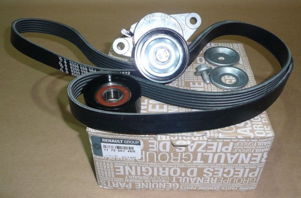 Впрочем любопитно е, че версиите на Logan, произвеждани за страни като Русия и Индия, минават за доста надеждни машини - но те са с окачване, специално пригодено за по-лоши пътища. В България обаче получаваме "европейската" версия. 
На снимката: проблемите с ангренажния ремък са чести, особено при 1.4 MPi. Но пък цената на резервните части е доста ниска
