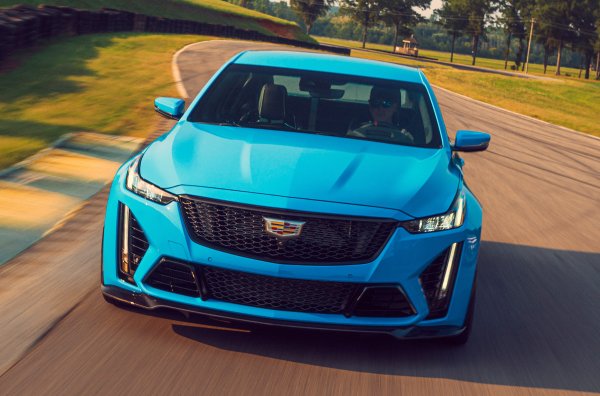 500 бройки - по 250 от всеки модел, бяха разграбени само за няколко минути от феновете на марката. Една от причините е, че бъдещите модели от гамата Blackwing ще бъдат електрически, като това са последните седани от V-серията с двигатели с вътрешно горене. 