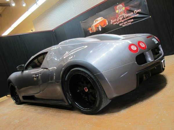 Реплика на Bugatti Veyron, базирана на Mercury Cougar