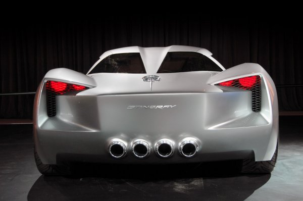 Кадри от представянето на концепцията Corvette Stingray в Чикаго