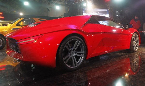DC Avanti - Първата индийска суперкола