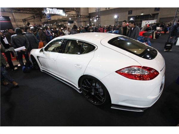 Porsche Panamera от Fairy Design / Автосалон Токио 2010