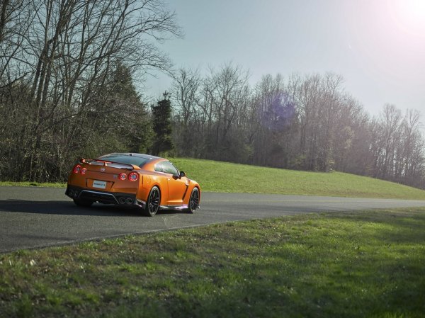 Nissan GT-R