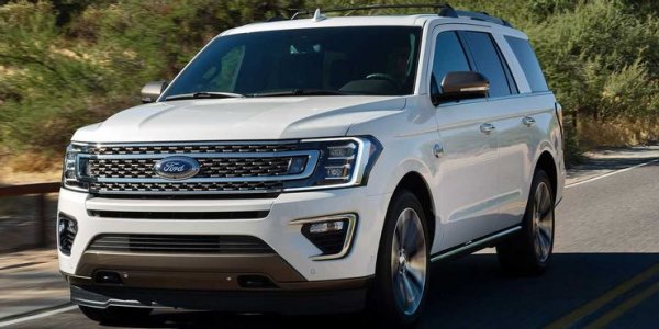 Друг автомобил с подобни размери в проучването ISeeCars е Ford Expedition, който споделя голяма част от платформата си с най-продавания модел в САЩ - F-150. Подобно на Suburban, той е достатъчно голям, за да побере цялото семейство и неговите вещи, като това го прави достатъчно интересен.

И тук броят на колите от модела, предлагани за продажба с пробег над 300 000 мели, е 0,2%. Трябва да се отбележи, че тази цифра включва само коли, които са обявени за публична продажба. Това означава, че техният брой е много по-голям.
