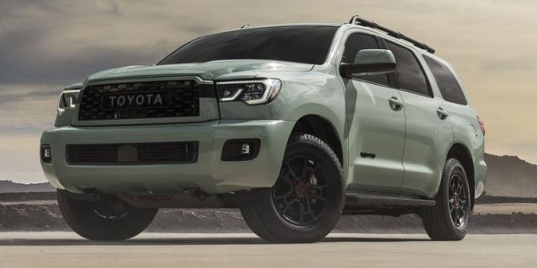 Още един голям SUV, който попада в този списък, е Sequoia. Този път той е произведен от Toyota, като също не би трябвало да има проблеми с изминаването на половин милион километра.

iSeeCars поставя цифрата на 0,4%, въпреки, че общият процент вероятно е по-висок, тъй като цели 9,2% от продадените бройки от него през 2019 година са имали пробег от над 320 000 км (200 000 мили). И голяма част от тях вероятно са оцелели и досега, които означава, че те са изминали още доста.