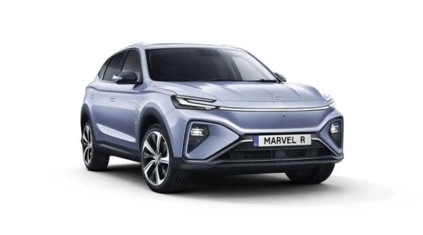 Връщаме се към 100% електрическите автомобили с MG Marvel R - среден/компактен SUV с дължина 4,69 метра и пет места, който може да бъде избран със задвижване на задните колела (два двигателя) и задвижване на четирите колела (три двигателя).

Най-мощният вариант е с мощност 288 к.с. и ускорява от 0 до 100 км/ч само за 4,9 секунди. Обявеният пробег достига 402 км, а с бързо зареждане батерията може да достигне 80% само за 30 минути. В Италия този SUV е с базова цена от 42 690 евро.