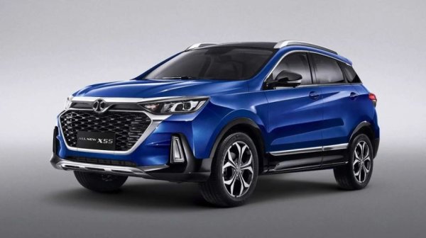 BAIC X55 (известен също като Senova X55 или Beijing X5) е бензинов SUV, задвижван от 1,5-литров двигател с турбокомпресор и мощност 148 к.с., който може да бъде съчетан с шестстепенна механична скоростна кутия или безстепенна трансмисия (CVT). Второто поколение е с дължина 4,48 метра и се предлага само с предно задвижване.

Ускорението от 0 до 100 км/ч става за 11,5 секунди, а максимална скорост е 185 км/ч. Багажникът с обем 390-литра изглежда малко малък за семеен автомобил като този. В момента този модел се продава в Германия, където цената му започва от 19 990 евро.