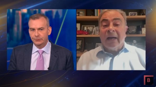 "Без всякакво съмнение. Това изглежда напълно логично в днешната ситуация. Китайците са явно на печелившата страна. Те станаха най-големият износител на автомобили. Те са най-големият производител на електромобили. Успешни са в множество различни нови технологии. Така че в известен смисъл това е защитен ход за Япония, защитен режим на мислене - опит да се сплоти японската индустрия, да се подсили тя на международните пазари и да се избегне социален катаклизъм в страната". 
