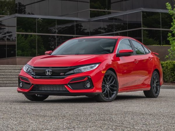 Японският производител представи Honda Civic Si седан и купе със същото име през 2017 година, като и двата автомобила се представят забележително. Те използват 1,5-литров двигател с турбокомпресор и мощност 180 к.с. Трансмисията е 6-степенна механична или CVT, но не това е най-важното.

Предимството на тези версии е цената (става въпрос за пазара в САЩ, разбира се). Там Civic Si е оценен на 24 775 долара (20 800 евро), като клиентът получава желания от него цвят, съввестимост с Apple CarPlay и Android Auto, люк на покрива, помощ при потегляне по наклон, както и други екстри, за които не плаща нищо допълнително.