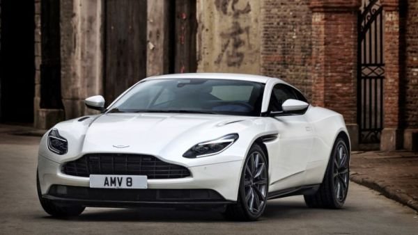 DB11 V8 AMG